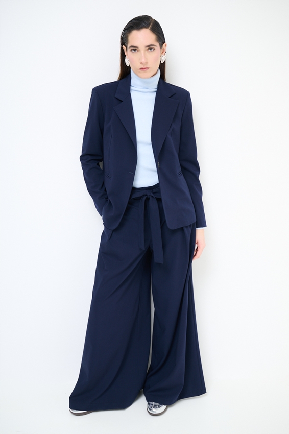 GIACCA SLIM CON TASCHE A FILETTO