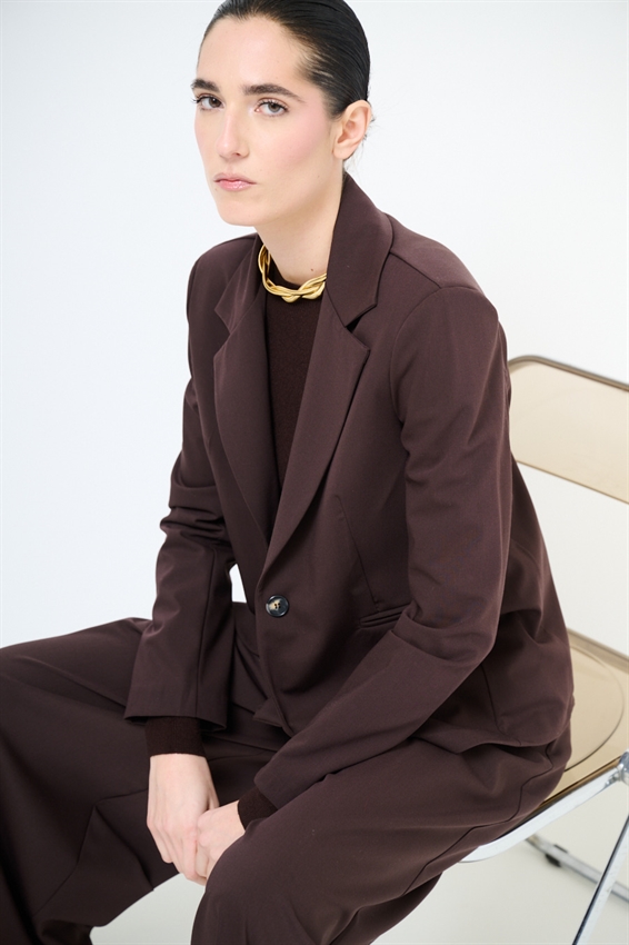 GIACCA SLIM CON TASCHE A FILETTO