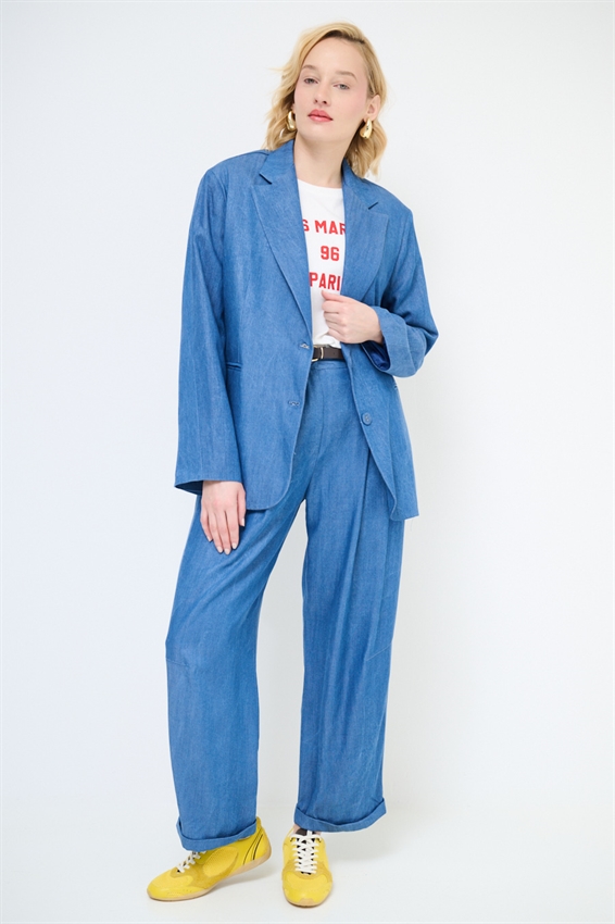 GIACCA A DUE BOTTONI CON PATTINE