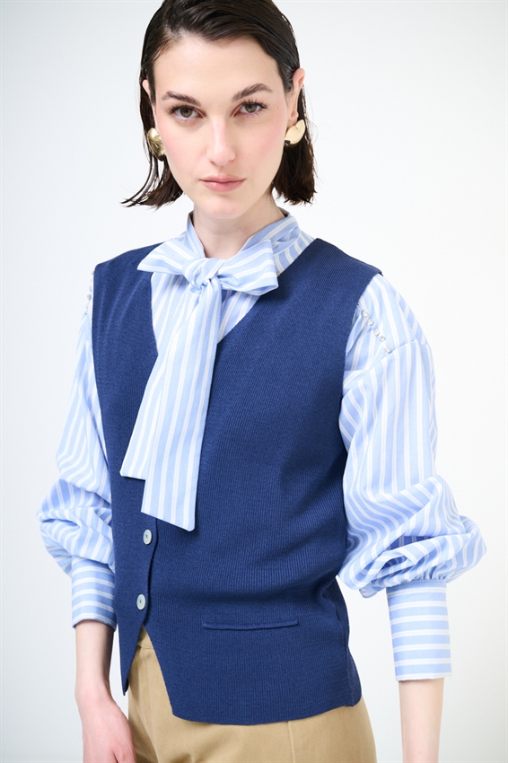 GILET CON BOTTONI A COSTINE