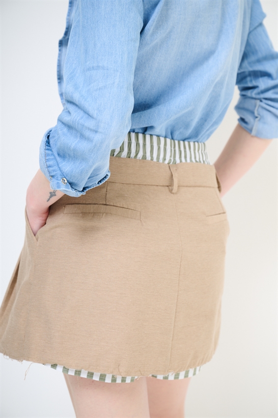 MINIGONNA CON FODERA RIGATA