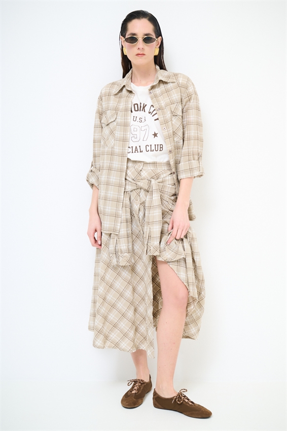 GONNA A QUADRI CON BOTTONI DAVANTI