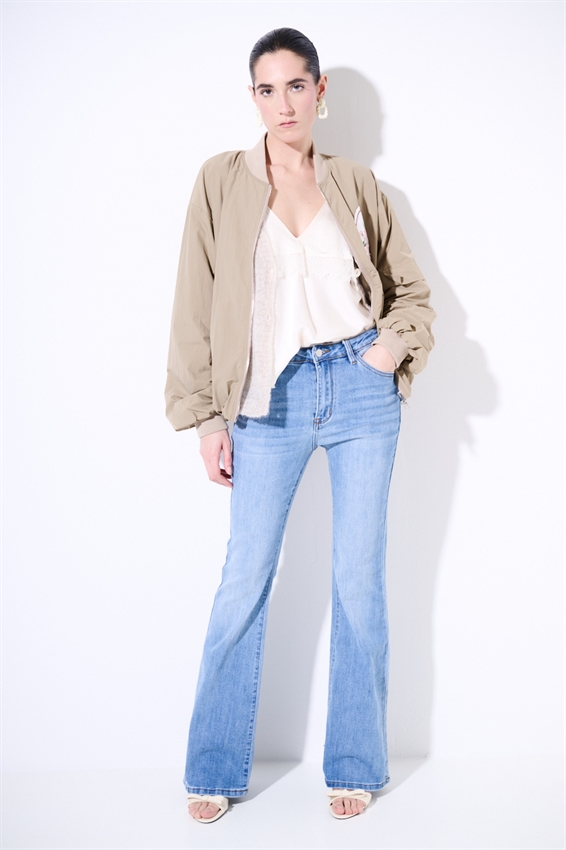 JEANS FLARE A 5 TASCHE