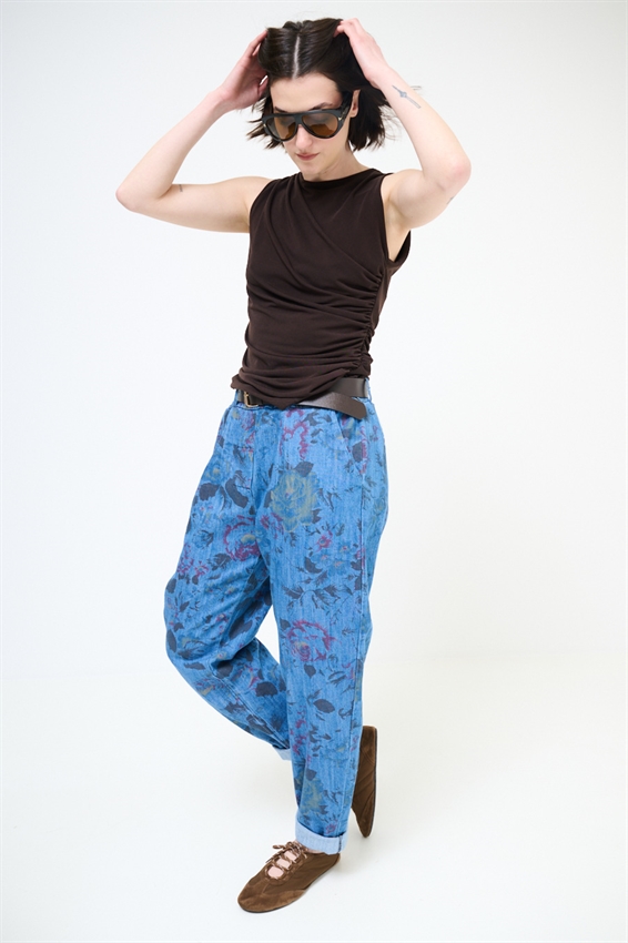 JEANS CHINO CON STAMPA FIORI