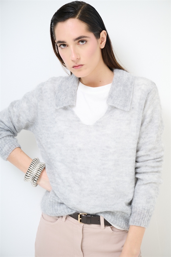 MAGLIA SCOLLO A V IN MISTO MOHAIR