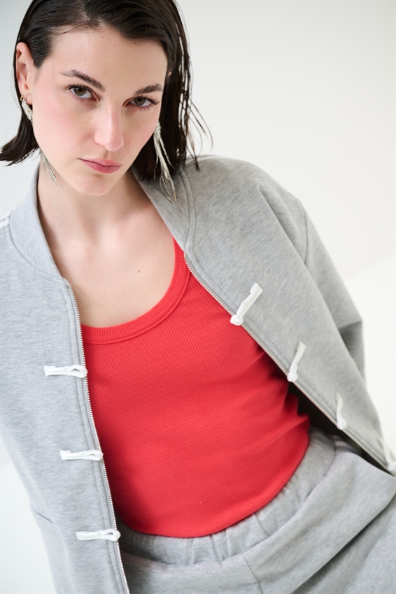 FELPA ZIP CON BANDE BIANCHE E ALAMARI