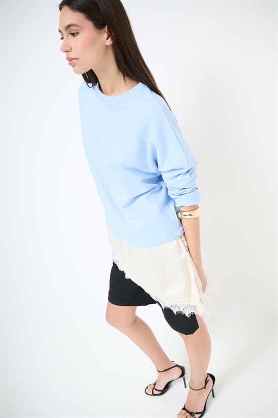 FELPA OVER CON RASO E PIZZO ASIMMETRICO