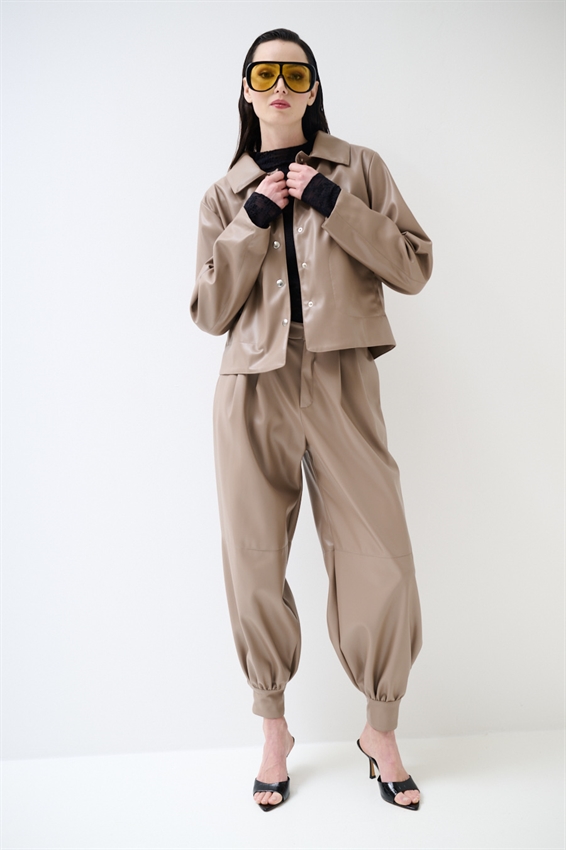 PANTALONE BALLOON ECOPELLE CON BOTT. SU FONDO