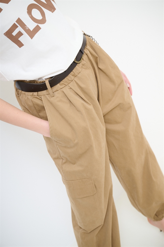 PANTALONE CARGO CON ELASTICO E CINTURA