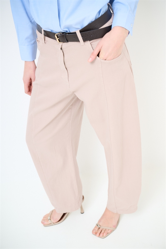 PANTA BALLON CON IMPUNTURA DAV. E CINTURA