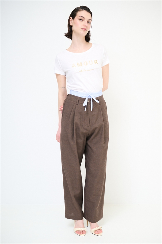 PANTALONE CON CINTURINO A RIGHE ELASTICO