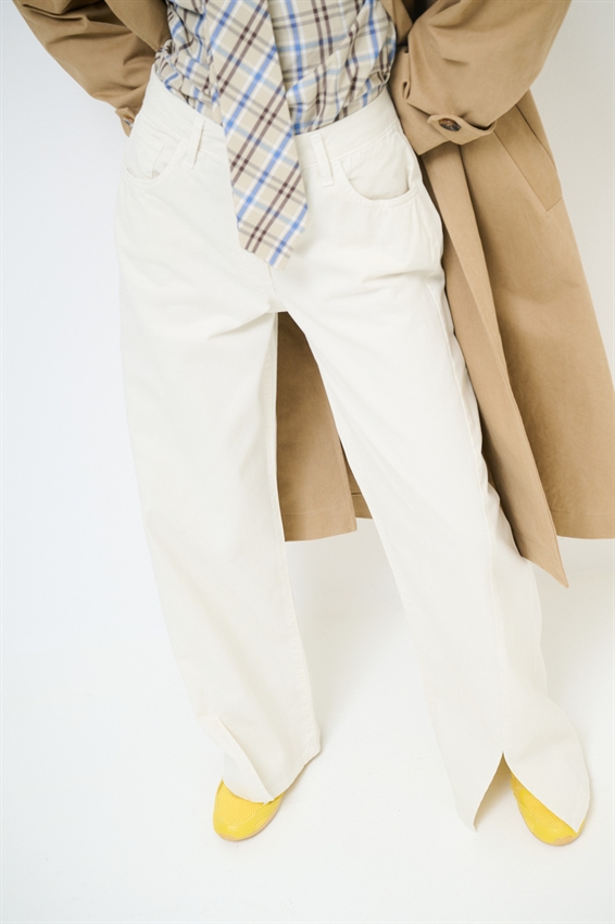 PANTALONE DRITTO CON SPACCHI IN GABARDINA MEDIA