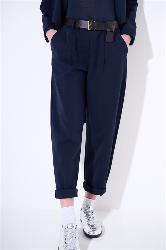 PANTALONE OVETTO PUNTO MILANO CON PINCES E CINTURA