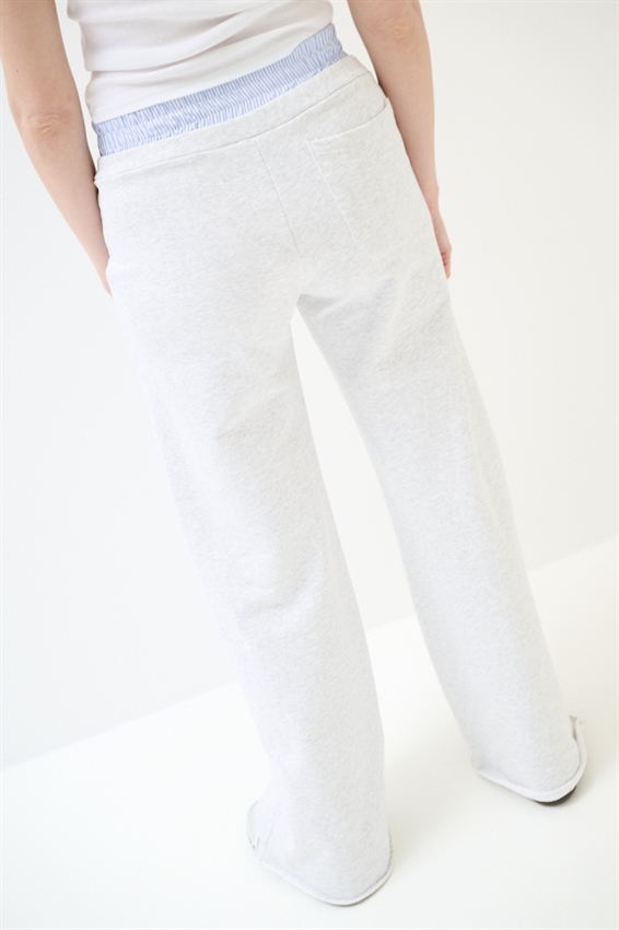 PANTALONE LARGO IN FELPA CON DOPPIO CINTURINO