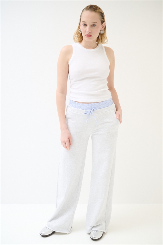 PANTALONE LARGO IN FELPA CON DOPPIO CINTURINO