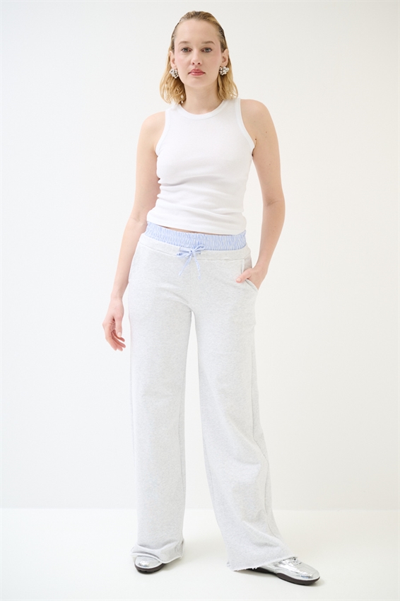 PANTALONE LARGO IN FELPA CON DOPPIO CINTURINO