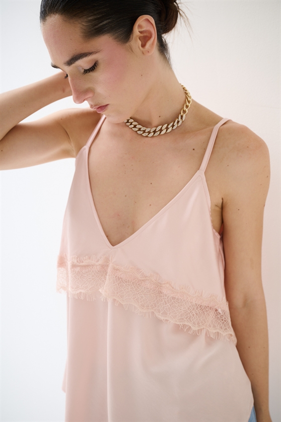 TOP RASO CON INSERTI PIZZO