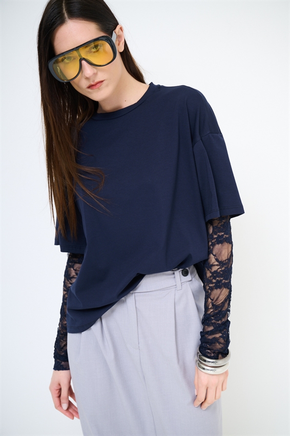 T-SHIRT OVER CON MANICHE IN PIZZO