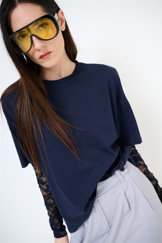 T-SHIRT OVER CON MANICHE IN PIZZO