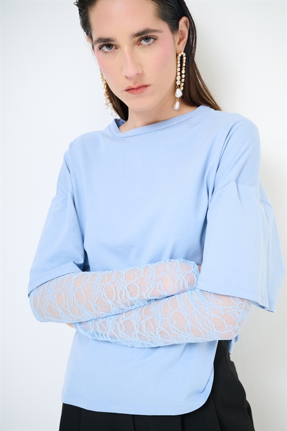 T-SHIRT OVER CON MANICHE IN PIZZO