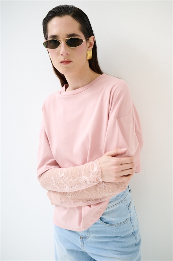 T-SHIRT OVER CON MANICHE IN PIZZO