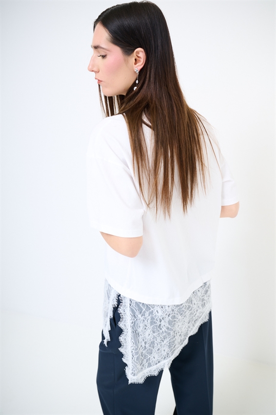 T-SHIRT OVER + PIZZO ASIMMETRICO