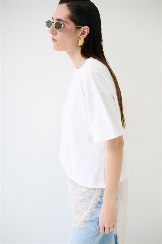 T-SHIRT OVER + PIZZO ASIMMETRICO