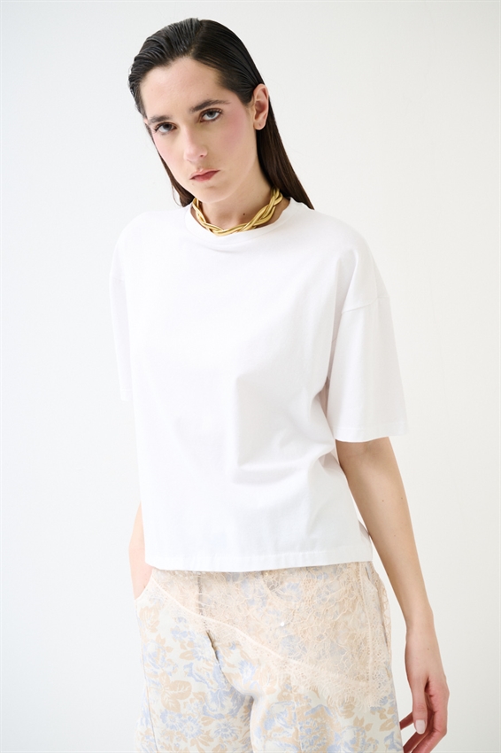 T-SHIRT OVER + PIZZO ASIMMETRICO
