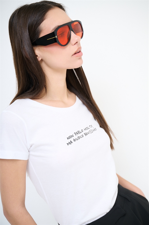 T-SHIRT SLIM CON STAMPA NON PARLO MOLTO