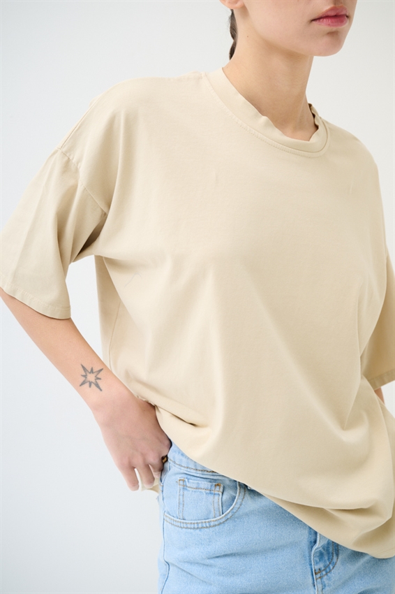 T-SHIRT OVER TINTA UNITA