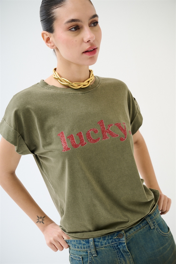 T-SHIRT CON STAMPA LUCKY EFFETTO VINTAGE