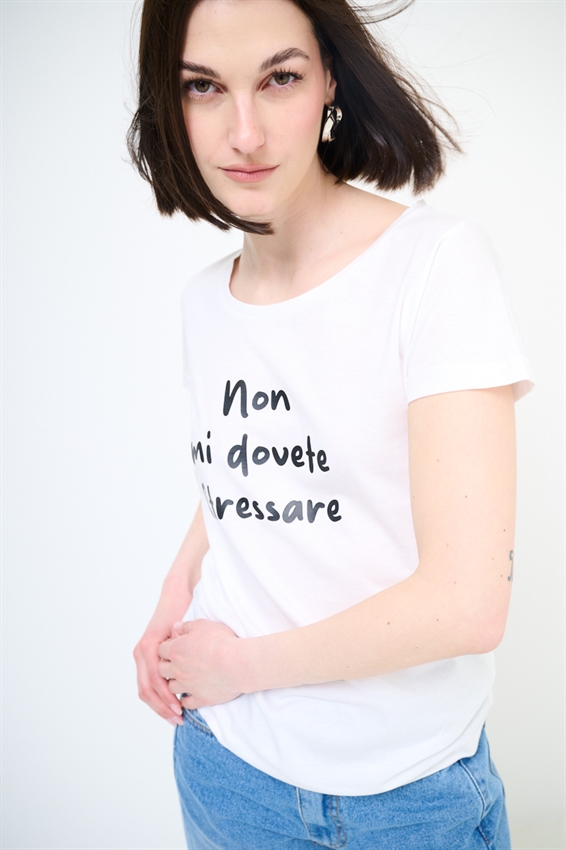 T-SHIRT CON STAMPA NON MI DOVETE STRESSARE