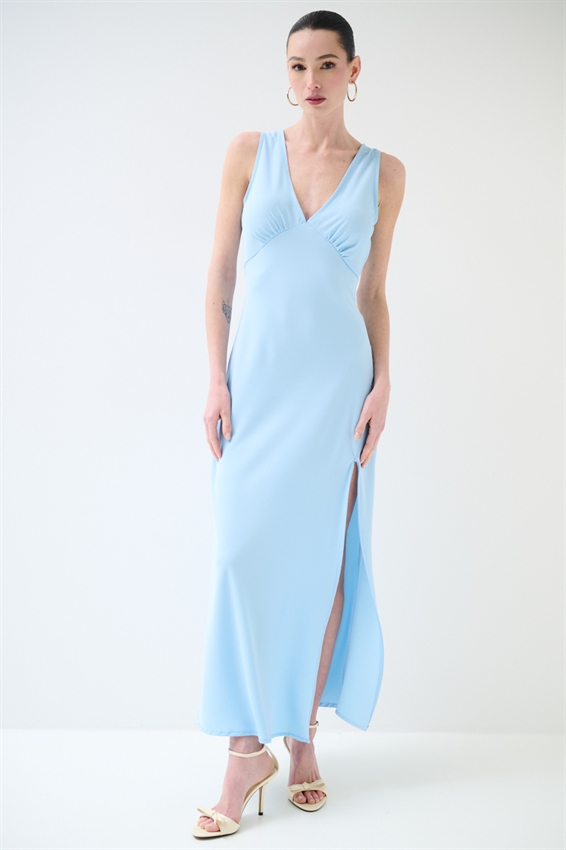 ABITO LUNGO SMANICATO CON SPACCO TESSUTO FLUIDO