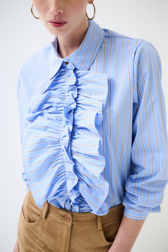 CAMICIA RIGATA CON MAXI VOLANT CELESTE