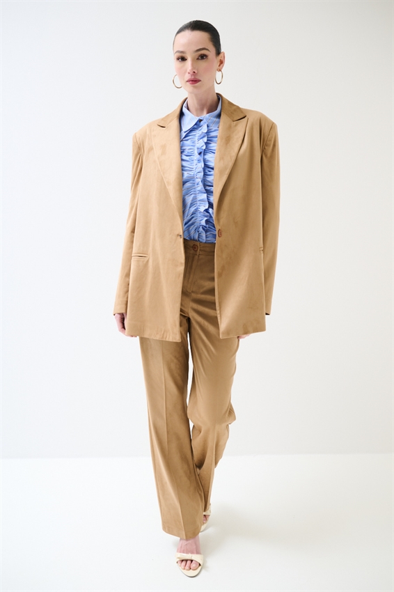 GIACCA OVER A UN BOTTONE CAMMELLO