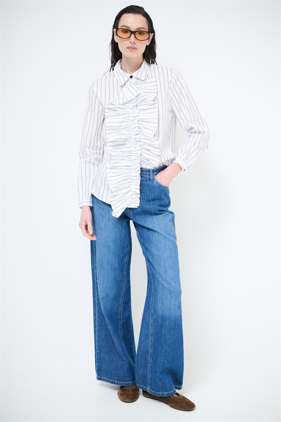 JEANS LARGO CON CUCITURE SUL DAVANTI