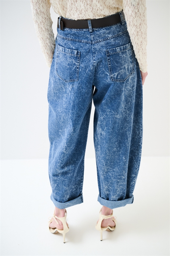 JEANS BALLOON CON CUCITURA DAVANTI