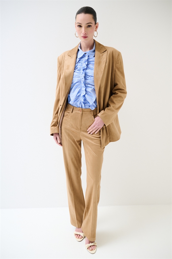 PANTALONE A 5 TASCHE CON PIEGA CENTRALE CAMMELLO