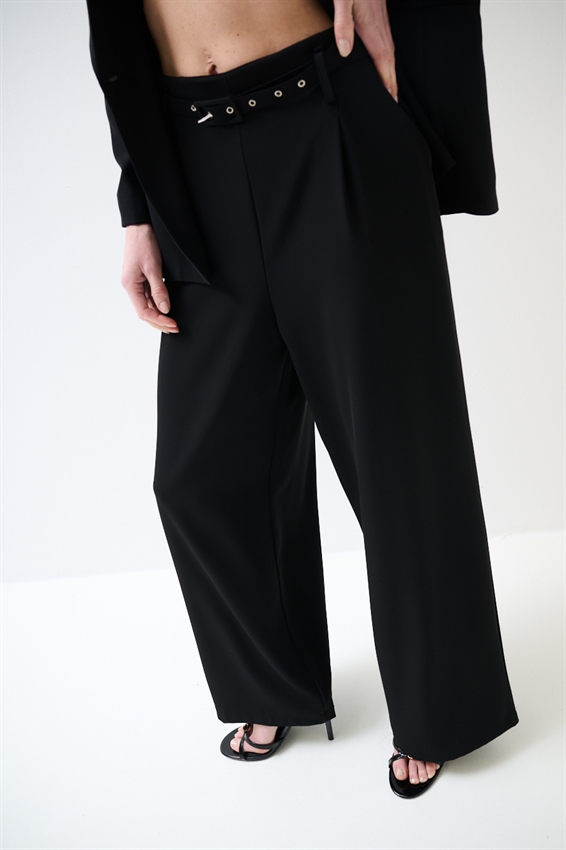 PANTAPALAZZO CON PINCES E CINTURA FODERATA