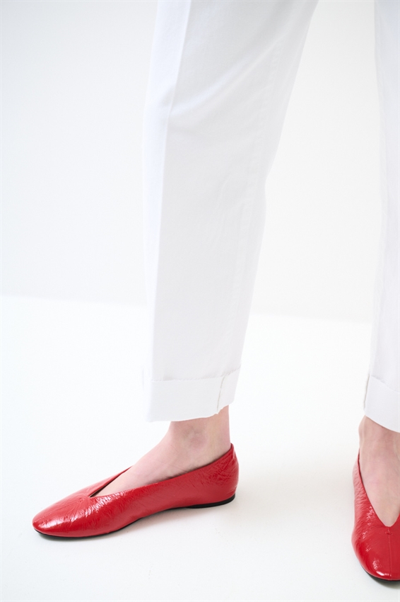 PANTA CHINO CON RISVOLTO E TAGLIO VIVO BIANCO