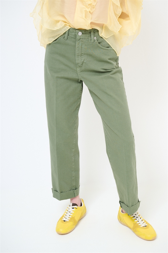 PANTA CHINO CON RISVOLTO E TAGLIO VIVO VERDE MILITARE