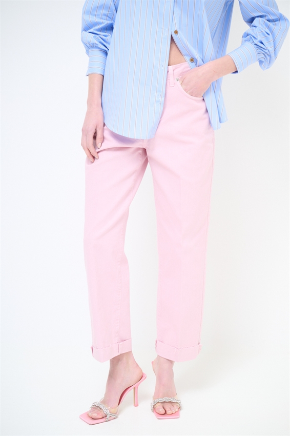 PANTA CHINO CON RISVOLTO E TAGLIO VIVO ROSA
