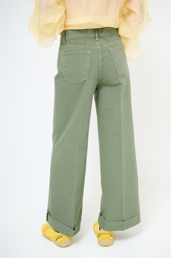 PANTAPALAZZO CON RISVOLTO E TAGLIO VIVO