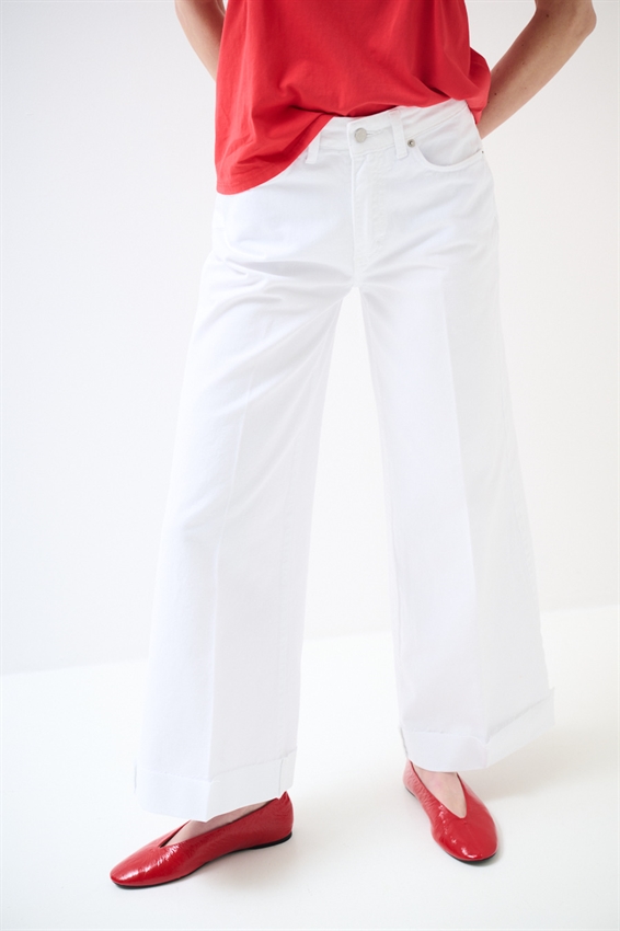 PANTAPALAZZO CON RISVOLTO E TAGLIO VIVO