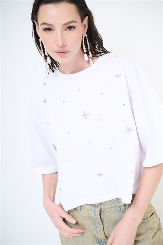 T-SHIRT CON APPLICAZIONE CASTONI