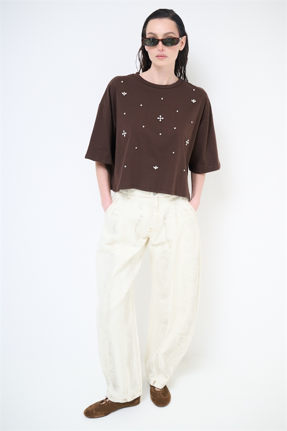 T-SHIRT CON APPLICAZIONE CASTONI CIOCCOLATO