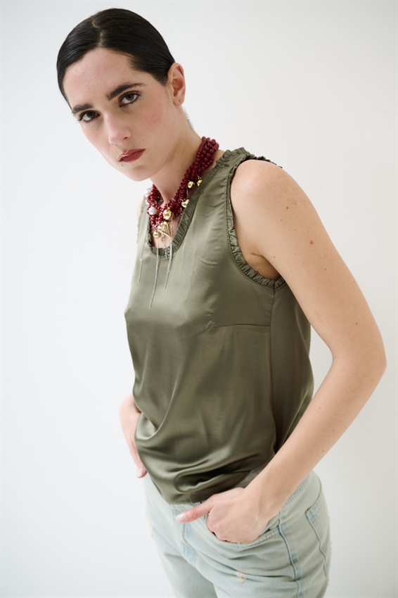 CANOTTA IN RASO VISCOSA CON ROUCHES