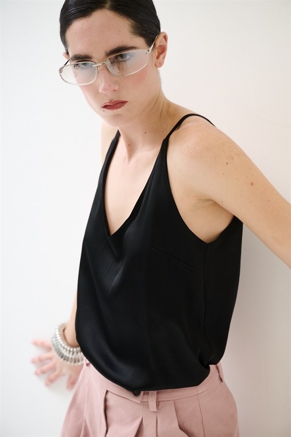 CANOTTA BASIC CON SPALLINI REGOLABILI IN VISCOSA