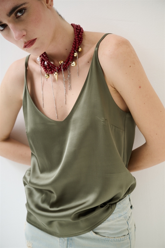 CANOTTA BASIC CON SPALLINI REGOLABILI IN VISCOSA VERDE MILITARE