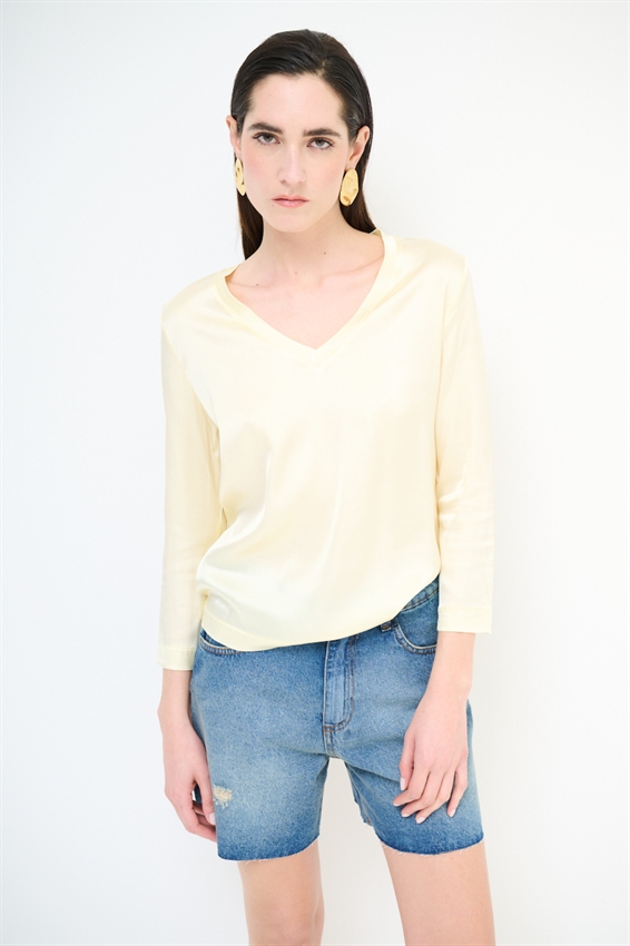 MAGLIA SCOLLO A V IN RASO VISCOSA GIALLO